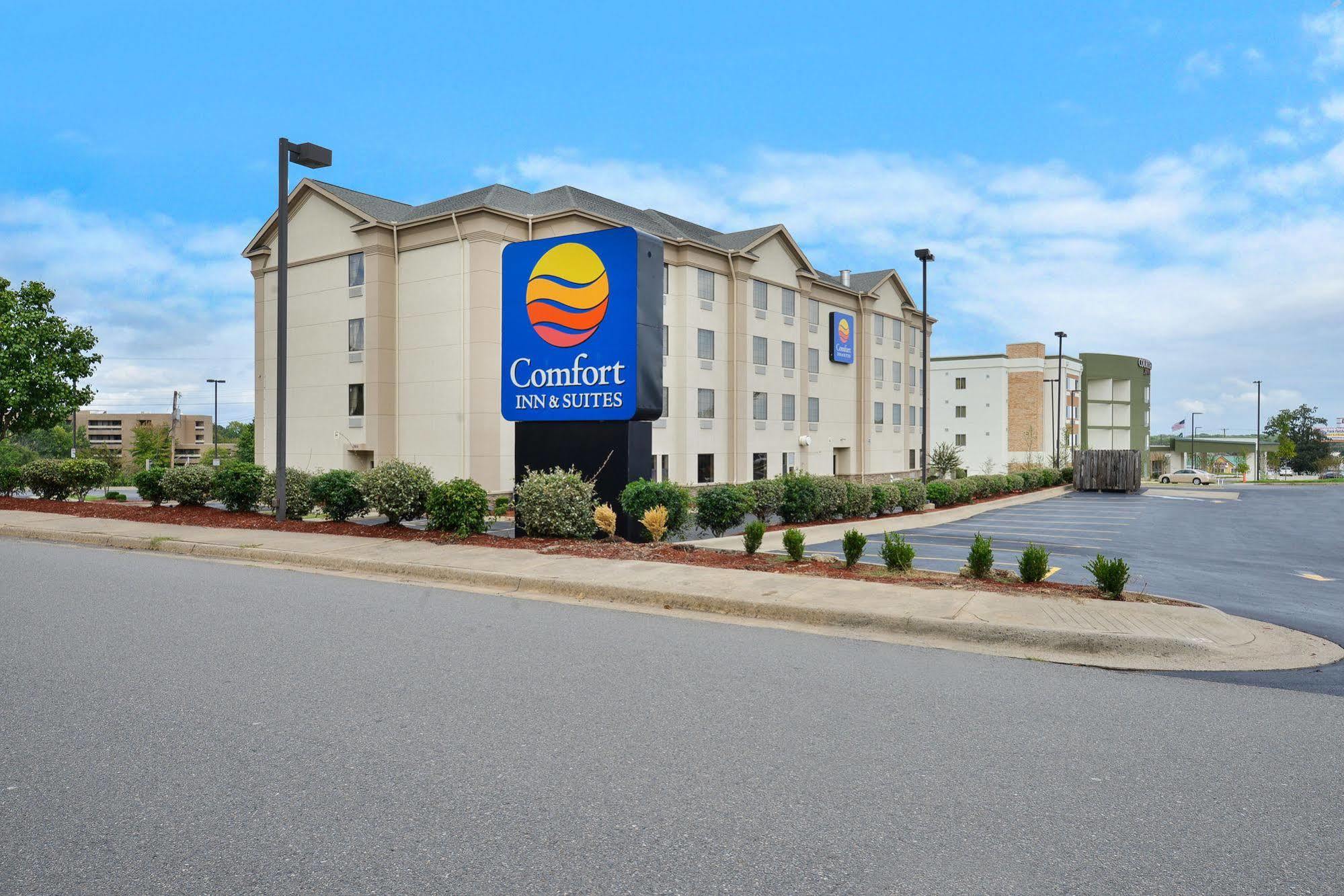 Comfort Inn & Suites North Little Rock Mccain Mall Exterior photo